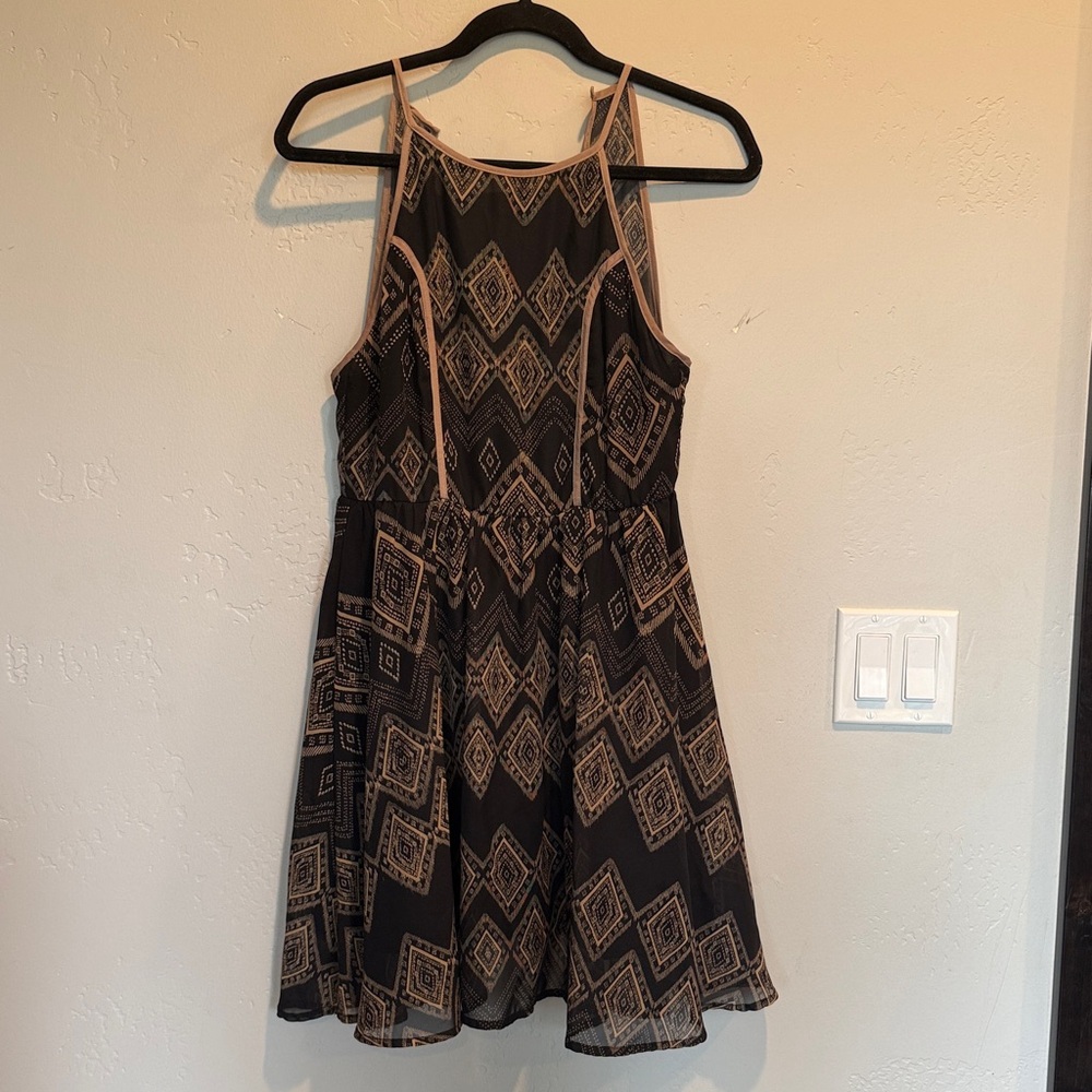 Geometric Patterned Black and Tan Dress